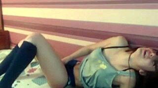 wow arinawild's petite webcam body shakes in hardcore donation orgasm