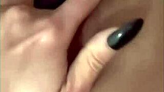 watch me finger my hot mexican vagina so good at home