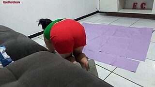 madrasta sets up shower curtain to peek at stepson bathing