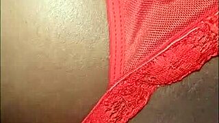 com a cunhadinha no sofá da sala no maior tesão tava vazando orgasmo 🔥💦