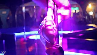 Club twerk tempts with ass shake all night long