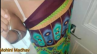 fucking this random store guy in green saree costume doggystyle deepthroat cumshot hindi dirty talk