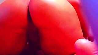 safado enchendo minha buceta apertada de porra duas vezes seguidas