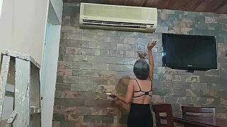 i fix stepsis ac but end up kissing her big ass cheeks