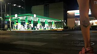 omg guarrita lifts putifalda showin off bragas 😈🍑