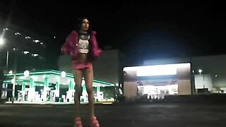 omg guarrita lifts putifalda showin off bragas 😈🍑