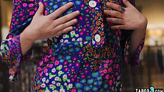 Lauren phillip makes teen gf coco squirt hard from intense pussy licking!