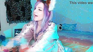 Girlfriend's Cute Blonde Emo Fingers Herself Wild on Cam!