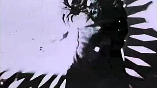 i cherish this antique erotic retro vibe deeply