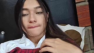 babysitter's tight ass creampie couldn't hold back!