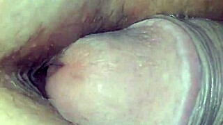 Prostitute flaunts curves in bold public display