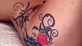 fodendo com meu pinto de borracha minha amiga lesbo style