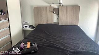 Tanned big ass wife soquei pau in cuzinho homemade