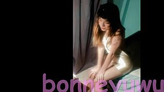 bonneyuwu dances sexy in bra panties skirt 5:40