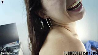 Nude Yessica Bunny bares skinny body in med room week49!