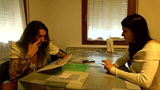 laura strapons edon hard in leather outfit?