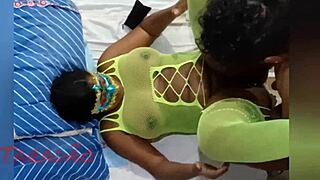 Cuzinho Guloso Preta Carnaval 2025 Anal Massage Lick