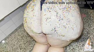 i worship this huge bbw ass spreading it wide