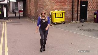 Kaz B Glasses Lesbian Squirts Huge Ass Sensual