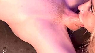 whoa big cock worship with this submissive babe 😍🍆