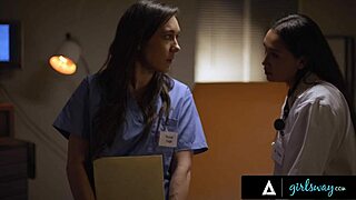 Vicki Chase Keeps Sinn Sage's Mouth Busy with Secrets at Hospital