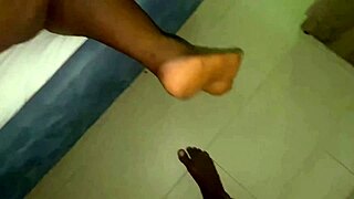 massage client spreads wide as therapist pounds her plump ebony ass