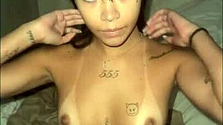 omg this sexy girl gives the most amazing sloppy deepthroat ever ugh