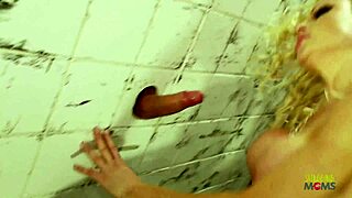 finally i get to suck that huge cock at the gloryhole dream come true