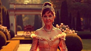 Granny Carmen Claus rams double dildos