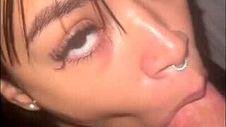 omg this sexy girl gives the most amazing sloppy deepthroat ever ugh