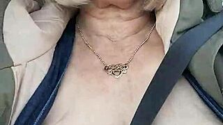 amateur housewife flashes tits going down public road