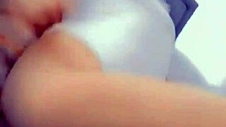 hola colombiana 19 years sexy latina in ecuador hit me up to meet