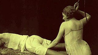 Vintage Erotic Art Captures Antique Retro Beauty Perfectly