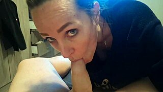 Hey, want my sloppy blowjob ending in a huge cum swallow?