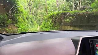 Amazing cute teen delivers best car blowjob ever!
