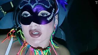 brunette flashes big clit in car carnival