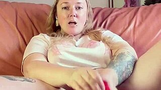 Curvy Babe Stuffs Huge Monster Dildo in Hairy Pussy