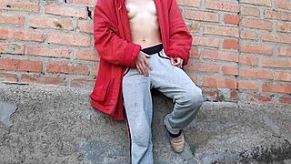 Brunette fingers pussy in yard till neighbors spy her orgasm