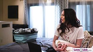 stepmom's hairy pussy goon session shocks me