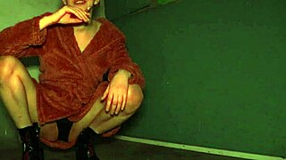 Smoking Spitting Fetish Feels So Intense In Heels