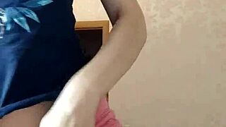 hey beautiful, wanna watch her dance and play solo?