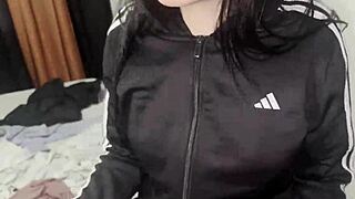 i meet estefani the hot colombian neighbor craving ass worship licks