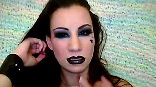 Simone's Sexy Shiny Black Lipstick Fetish Obsession