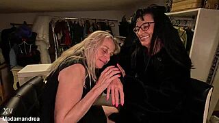 Granny lesbians worship feet before massive orgasm explosion