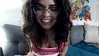 vienna black's latina pussy tease on camsoda couch webcam