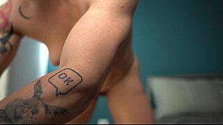 hey sexy bodybuilder nikitakarma strokes her muscular naked webcam bod!