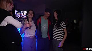 Real College Teens Host Wild Orgy Cum-Filled Quickies