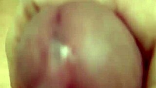 i can't stop flashing my naked mature body close up while masturbating wildly