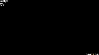 Couples massage with Hailey Rose and Sinatra Monroe ends in cum swap bliss?