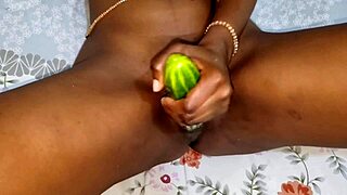 black whore spreads huge pussy lips for solo squirting dildo play